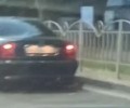 В Мариуполе разыскивают водителя, привязавшего собаку к машине: полиция ДНР начала проверку